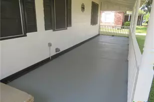 110 Sandra, Edna, TX 77957 - Photo 5