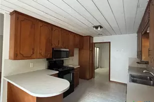 115 Bowling Green Dr, Victoria, TX 77904 - Photo 7