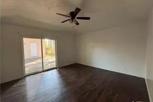 115 Bowling Green Dr, Victoria, TX 77904 - Photo 9