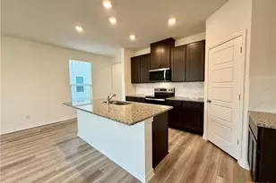 433 Panther Pass, Seguin, TX 78155 - Photo 7