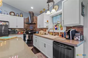 8142 FM 1447, Yoakum, TX 77995 - Photo 31