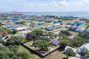 1219 S Church St, Rockport, TX 78382 - Photo 37