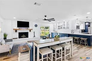 1219 S Church St, Rockport, TX 78382 - Photo 9