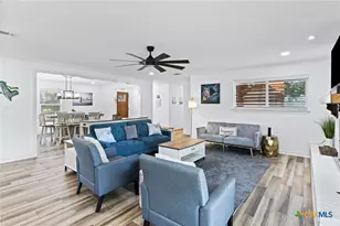 1219 S Church St, Rockport, TX 78382 - Photo 7