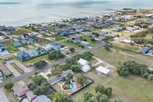 1219 S Church St, Rockport, TX 78382 - Photo 41