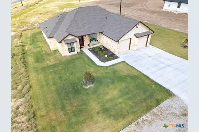 101 Hillside Lane, Lampasas, TX 76550 - Photo 11