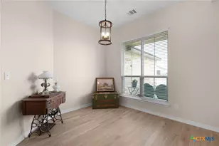 101 Hillside Ln, Lampasas, TX 76550 - Photo 13