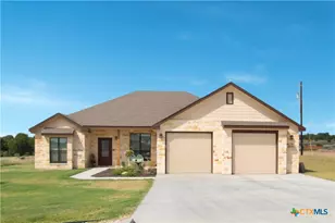 101 Hillside Ln, Lampasas, TX 76550 - Photo 1