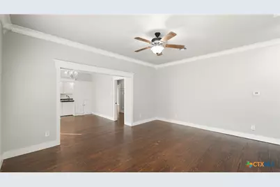 486 E South Street, New Braunfels, TX 78130 - Photo 11