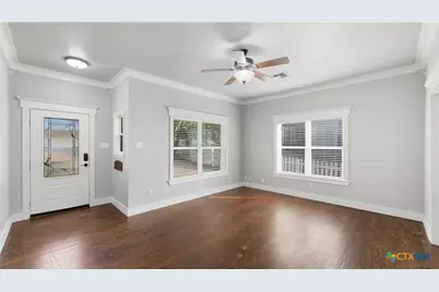 486 E South Street, New Braunfels, TX 78130 - Photo 9