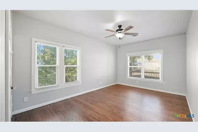 486 E South Street, New Braunfels, TX 78130 - Photo 25