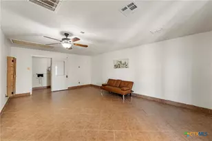 3433 W Tours Rd, West, TX 76691 - Photo 31