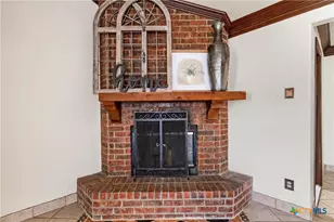 3433 W Tours Rd, West, TX 76691 - Photo 9