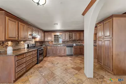 3433 W Tours Road, West, TX 76691 - Photo 11