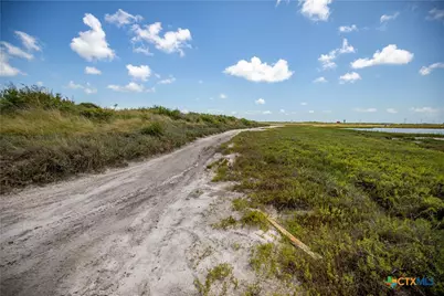602-698 Cape Velero Drive, Rockport, TX 78382 - Photo 21
