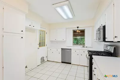 423 Carothers Street, Copperas Cove, TX 76522 - Photo 11