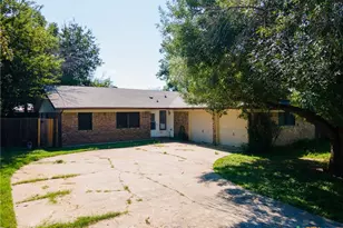 1902 Hooten St, Killeen, TX 76543 - Photo 1