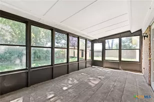 1902 Hooten St, Killeen, TX 76543 - Photo 13