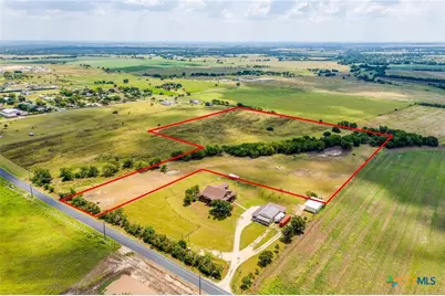 1250 County Road 311, Jarrell, TX 76537 - Photo 11