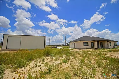 792 Lake Valley Drive, La Vernia, TX 78121 - Photo 17