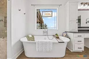 475 Co Rd 240, Gonzales, TX 78629 - Photo 21