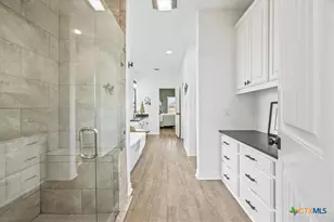 475 Co Rd 240, Gonzales, TX 78629 - Photo 19