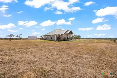 475 County Road 240, Gonzales, TX 78629 - Photo 39