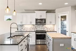 1052 Parkview Dr Way, Salado, TX 76571 - Photo 9