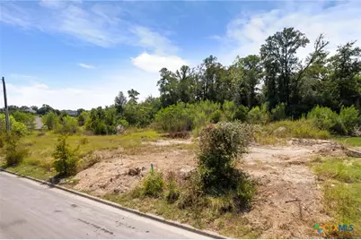 408 E Avenue H, Belton, TX 76513 - Photo 3