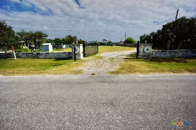 3043 W Harrison Avenue, Port O'Connor, TX 77982 - Photo 7