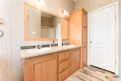 5684 Lindemann Road, Bartlett, TX 76511 - Photo 17