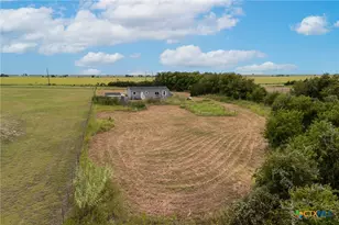 5684 Lindemann Rd, Bartlett, TX 76511 - Photo 27