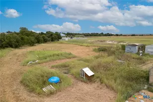 5684 Lindemann Rd, Bartlett, TX 76511 - Photo 23