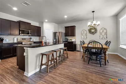 484 Copper Hill Drive, New Braunfels, TX 78130 - Photo 3