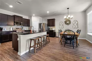 484 Copper Hill Dr, New Braunfels, TX 78130 - Photo 3