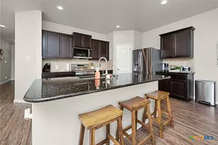 484 Copper Hill Dr, New Braunfels, TX 78130 - Photo 5