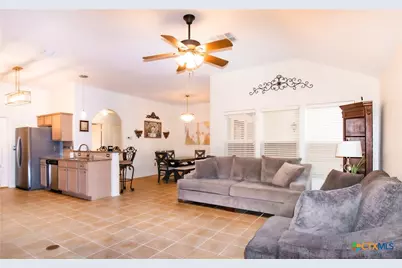 206 Yellowstone Drive, Victoria, TX 77904 - Photo 5