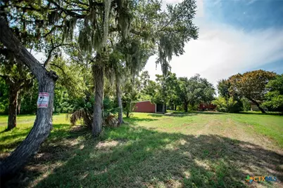 715 Haeber Lane, Tivoli, TX 77990 - Photo 5