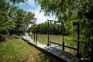 715 Haeber Ln, Tivoli, TX 77990 - Photo 3