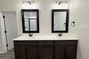 516 Roy Cordell St, Killeen, TX 76542 - Photo 13