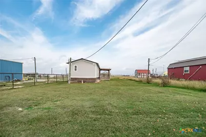1003 W Toledo Street, Seadrift, TX 77983 - Photo 5