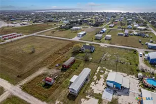 1003 W Toledo St, Seadrift, TX 77983 - Photo 33