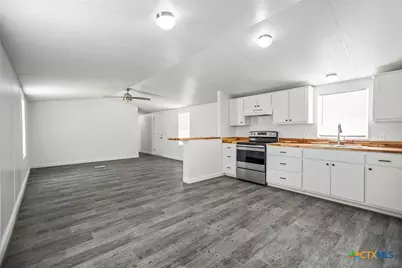 1003 W Toledo Street, Seadrift, TX 77983 - Photo 9