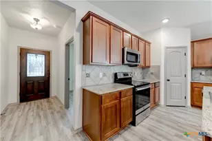 902 Hickok Dr, Killeen, TX 76542 - Photo 3