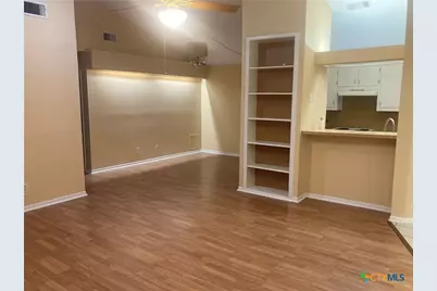 406 Rattan Drive, Victoria, TX 77901 - Photo 3