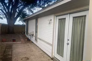 406 Rattan Dr, Victoria, TX 77901 - Photo 13