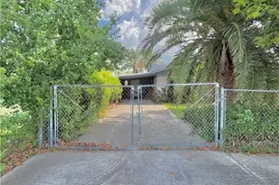 208 N Washington Blvd, Port O'Connor, TX 77982 - Photo 29