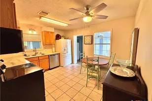 208 N Washington Blvd, Port O'Connor, TX 77982 - Photo 13