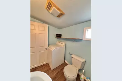 208 N Washington Boulevard, Port O'Connor, TX 77982 - Photo 37