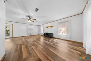 410 E Avenue B, Copperas Cove, TX 76522 - Photo 27